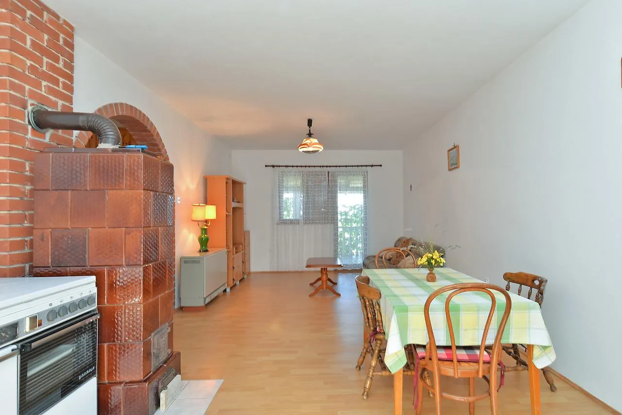 Apartment Ana 1725 Pula Croatia