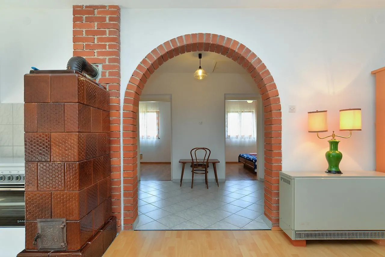 Apartment Ana 1725 Pula