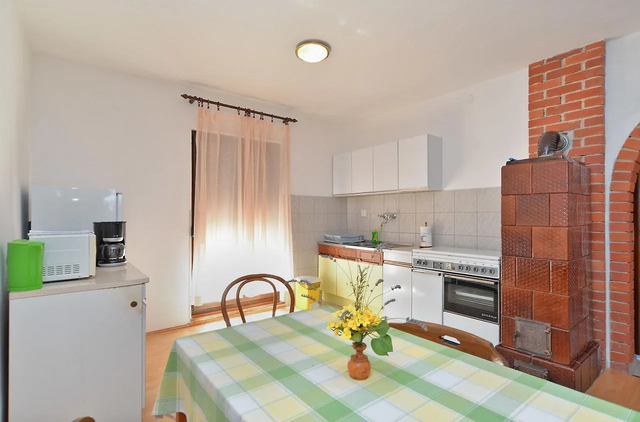 Apartment Ana 1725 Pula