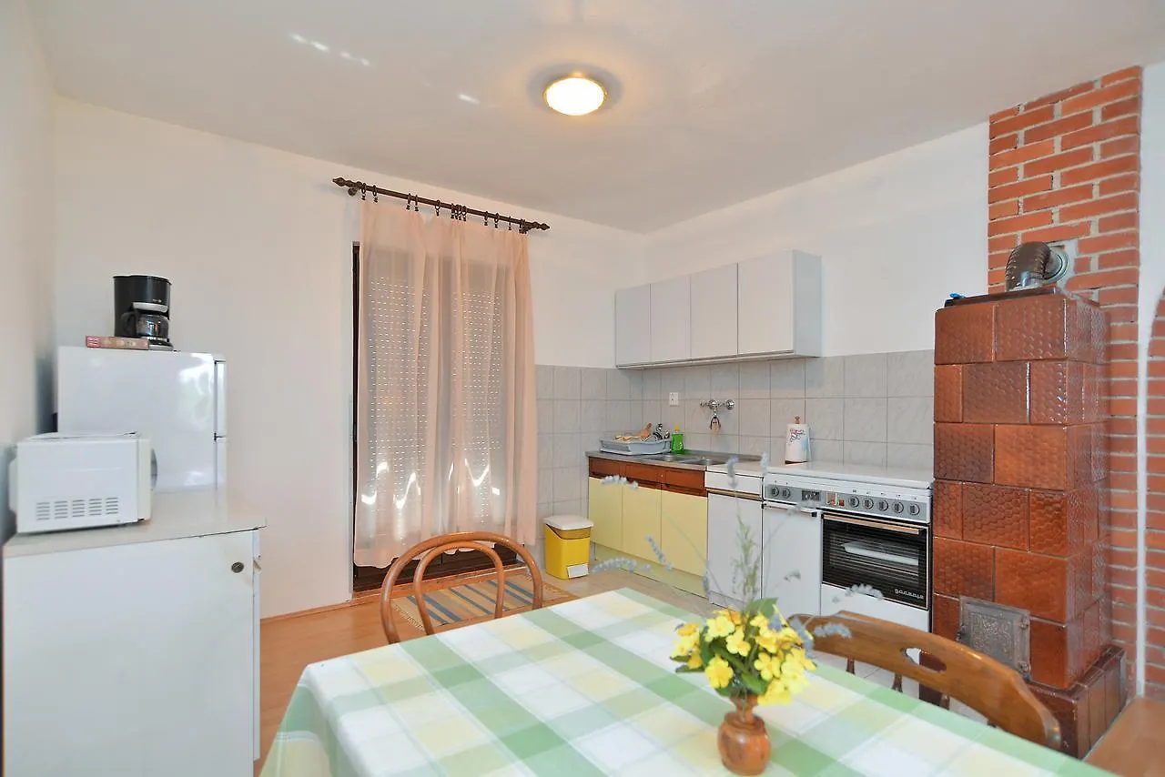 Apartment Ana 1725 Pula